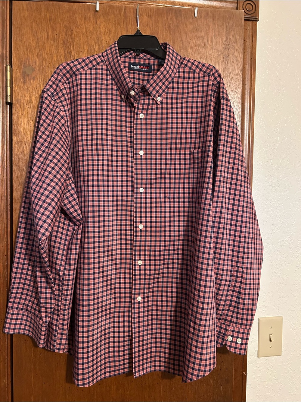 Roundtree & Yorke Coral and Navy Check Button-Down Shirt
